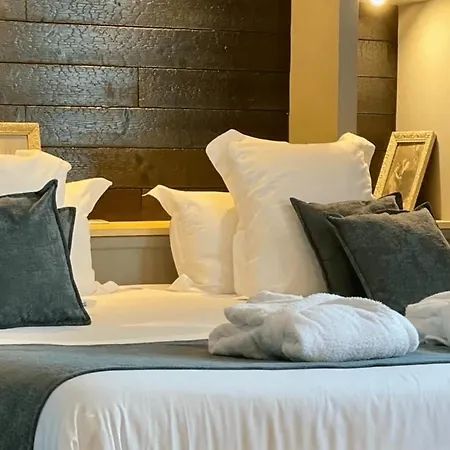 Hotel Logis Et Chez Camillou
