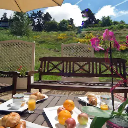 Hotel Logis Chez Camillou 3*