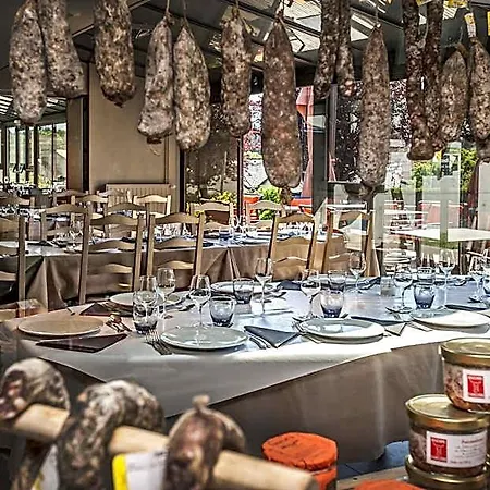 Hotel Logis Et Chez Camillou Aumont-Aubrac