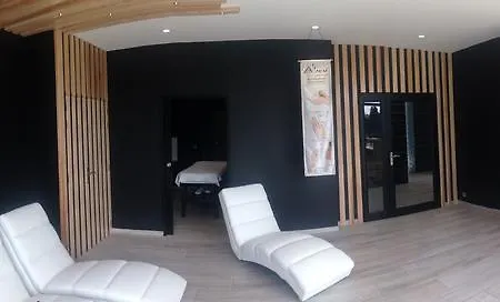 Logis Et Chez Camillou 3*