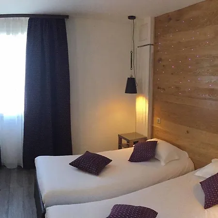 ホテル Logis Et Chez Camillou 3*